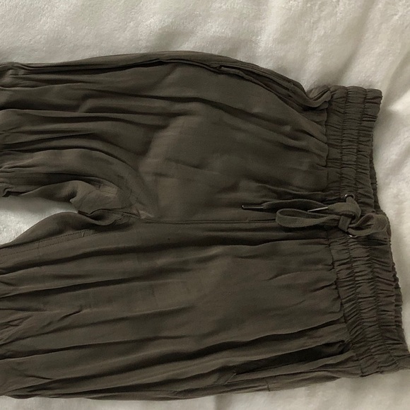 Mendocino Army Green Joggers - Picture 3 of 5